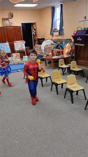 HALLOWEEN PARADE! 🎶 🎃 | The Learning Tree Preschool