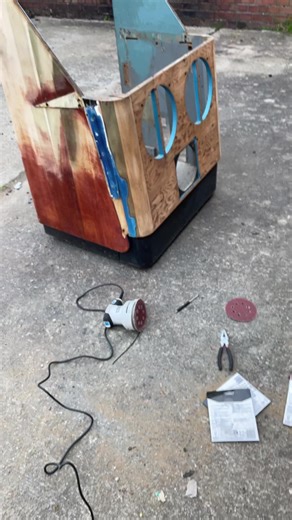 Quick bit of jukebox restoration…. #jukebox #restoration #hustle #50s