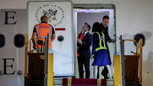Macron appears to get pushed by first lady in viral moment from 2025