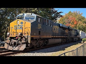 CSX 862 leads an outrageously short L702. 10-22-2025