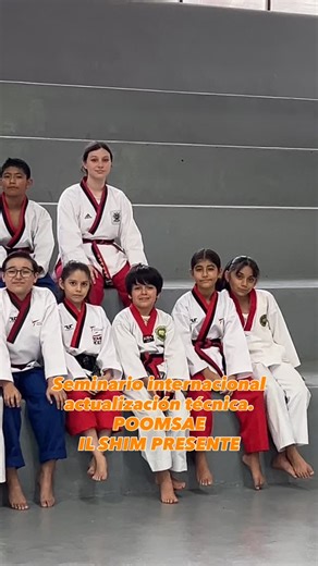 Instructores y alumnos Presentes en el seminario de actualización técnica de Poomsae, organizado por la organización Exelencia Marcial, seminario impartido por GM José Luis Gonzalo Morales de España. | IL SHIM taekwondo veracruz