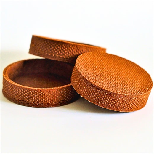 Recipe in comments ⬇⬇⬇ Chocolate Tart Cases These Chocolate Tart Shells, also known as Pâte Sablée, are a perfect base for your favorite sweet fillings. The rich cocoa flavor combined with the nutty almond flour creates a delectable crust that pairs beautifully with any ganache or fruit filling. This recipe makes 8-10 tart shells, ideal for personal-sized desserts. | Cupcake Savvy