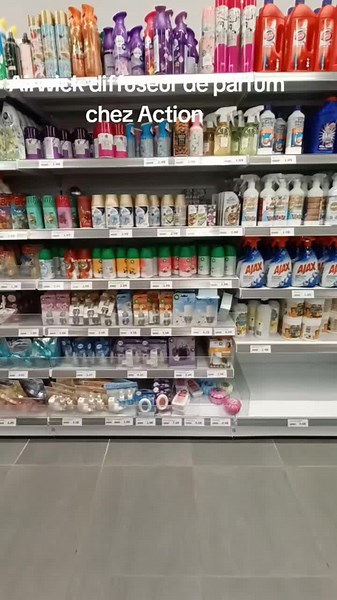 Diffuseur de parfum Airwick en promotion chez Action