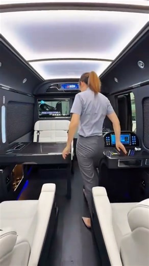 Luxurious Bus Review VIP Car for VIP People #caredit #mpower #carmax #carmall #wmotors #carexpert