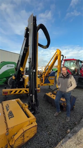 34 reactions | #hedgecutting #hedgetrimming #farming | Clarke Machinery Ltd | Facebook