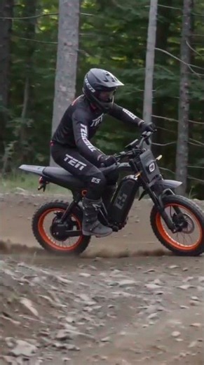 Can you guess what bike I’m throwing down these forest trails on? 🤨💨