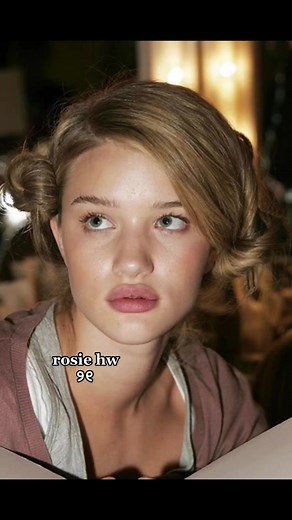 Young Rosie Huntington-Whiteley: A Glimpse into the Early Modeling Days