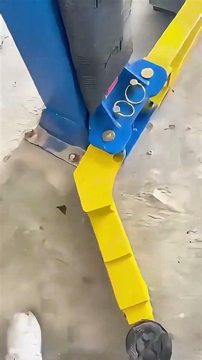 PEAK Compeititve Model SP10 Two Post Lift #2postlift #vehiclelift #peaklift #hydrauliccarlift