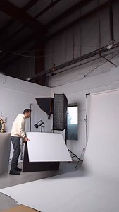 BTS angles activated 🎬 📸 @danidiamondphotography | V-Flat World