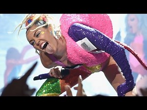Miley Cyrus 'Dooo It' 2015 MTV VMA Performance & Drops New Album