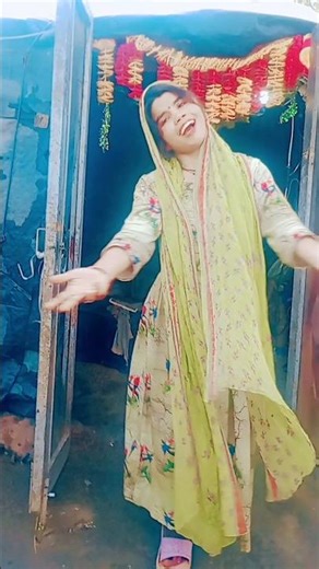 डांस ऐसा कि देखने वाले भी हिल जाएं 🔥😂 | #Shorts