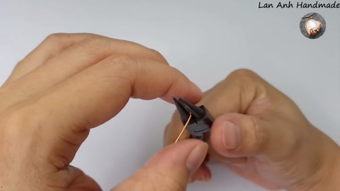 Asymmetric spiral bracelet inspired by Egyptian coil from copper wire 478