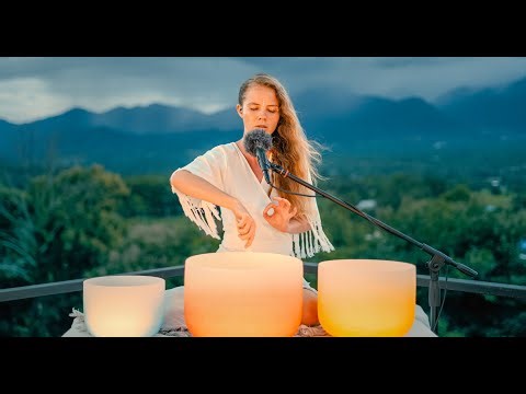 Heavenly Frequencies - 1 hour Healing Angelic Music - Relax and Unwind