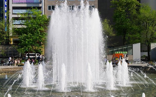 fluent 仿真喷泉（多相流 动网格）