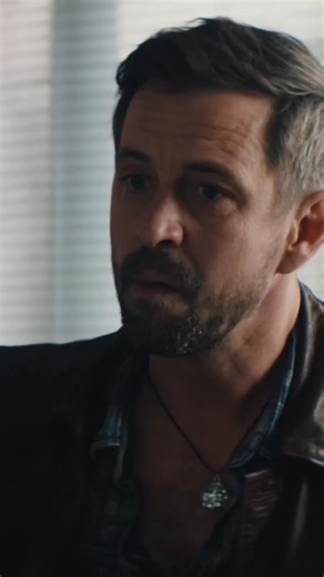 35K views · 312 reactions | Tak co je víc - prostřelená noha nebo namožená záda? 樂 Tato debata má očividně jasného vítěze! 藍 Středeční díl Parťáka na baterky najdete na prima+! 李 www.iprima.cz/serialy/partak-na-baterky | Slunečná | Facebook