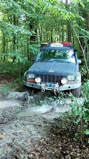 Jeep Cherokee XJ #jeep #xj #jeepxj #cherokeexj #jeepcherokee #offroading #offroad #jeep4x4 #4x4