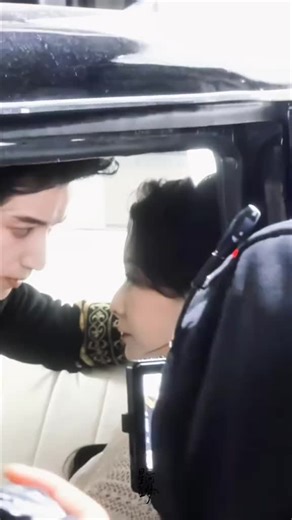 shooting a drama with a handsome man😘 #jiaorui #linruixue #fyp #shortdramachinese #behindthescenes