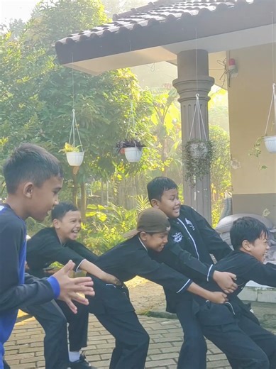 Rebo Maneuh di Sunda - Kaulinan Barudak - #pendidikankita #pendidikansekolahdasar #rebomaneuhdisunda #kaulinanbarudak #sdn5cikaobandung