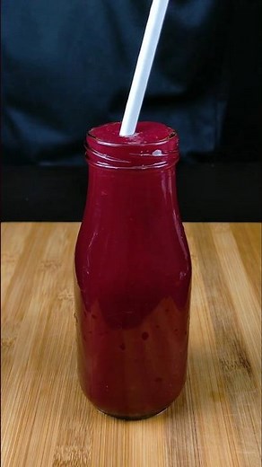 Satisfying Juicing Sounds: Apple + Beetroot 🎧✨ #asmr #shorts