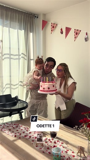 Het meest bijzondere jaar dat ik mij kon voorstellen🥹🫶🏼🤍 #birth #oneyear #mybaby #growingfast #odette