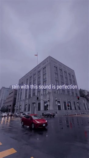 Exploring the Indie Audio Experience of Serial Experiments Lain