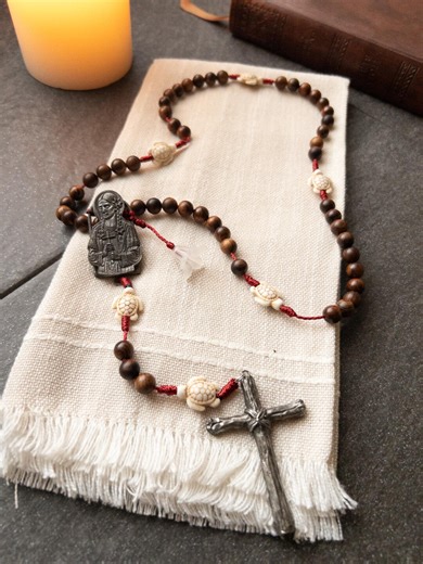 Handmade Saint Kateri Rosary - Rose Wood & Stone Turtle Beads With Hand-cast Pewter Centerpiece and Cross - Catholic Native American Gift - Etsy