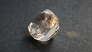 White Topaz Meaning and Spiritual Properties Crystal Healing Academy 👉 learncrystalhealing.net 👉 31 Day FREE Trial Enrollment | Spirit Magicka Crystals