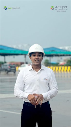 Ever heard of an expressway with distance-based tolls? Feeling amazed? Yes, it’s true! Xpert Sahab takes you on a journey along the Eastern Peripheral Expressway (EPE), which charges tolls based on vehicle type and distance travelled. Stretching 27 km, it stands as one of the finest examples of advanced road technology in the country. The expressway uses sustainable techniques like solar panels, rainwater harvesting, and reused cement via fly-ash technology. Follow @jkcementindia for more storie