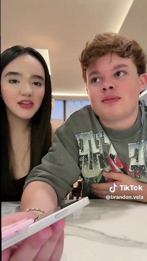 Llamadas a hotel: bromas telefónicas de Sofía y Brandon Vela