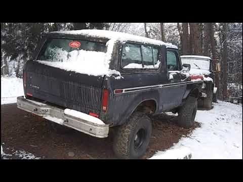 Old trucks and cars cold starting compilation