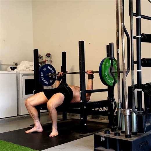 How To Build A Massive Chest With The Bench Press! I’m a 48-year-old athlete with decades of lifting & coaching experience! DM me for coaching! #bodybuilding #dadbod #fitness #powerlifting #fblifestyle | Jason Blaha
