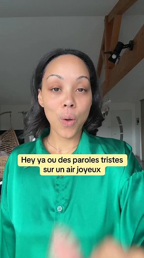 Level up ton anglais avec les chansons de ton enfance 🚀 On a tous chanté ce refrain parce que pour une fois on pouvait chanter les vraies paroles “hey ya” qui n’ont pas de sens concret d’ailleurs. Par contre la chanson sous ses airs joyeux était pour décrire “the state of relationships today.”… C’était aux débuts des années 2000… qu’est-ce qu’ils chanteraient aujourd’hui 🫣🤣😅 @outkast we need another song about the state of relationships today!! You’re welcome Be cool and see ya #english #eng