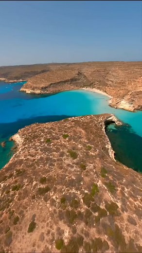 Lampedusa, Sicily ❤️🇮🇹 #lampedusa #spiaggiadeiconigli #isola #sicilia #italy🇮🇹 #isolepelagie #agrigento