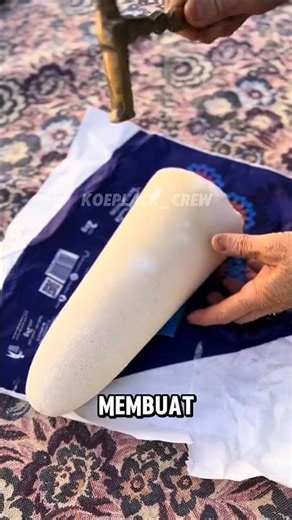Sugar used to come in hard, cone-shaped blocks!