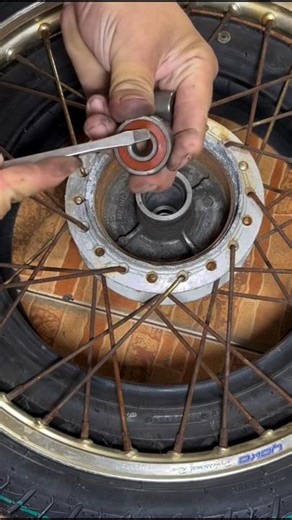 motorcycle wheel bearing installation tricks #tipsandtricks #tutorial #motorcycleworkshop