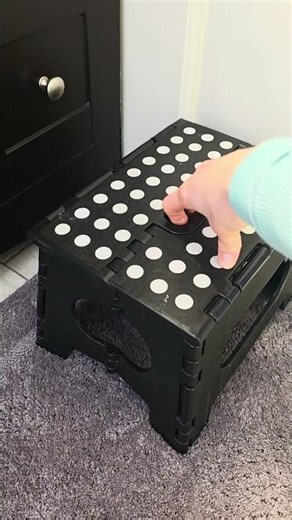 Independence for Littles! 🧒 Delxo Lightweight Folding Step Stool Review