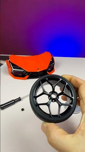 La nuova collezione De Agostini Lamborghini Revuelto 1:8 è arrivata!