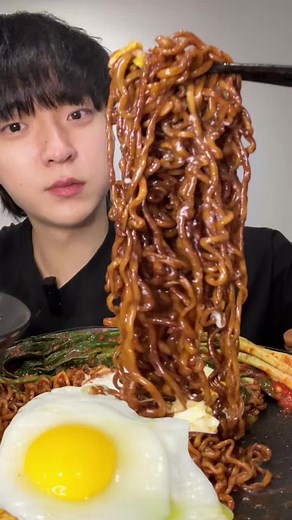 짜파게티와 파김치로 즐기는 집밥 먹방