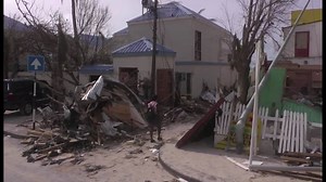 Na de passage van orkaan Irma blijft er alleen vernieling, chaos en criminaliteit over. | VRT NWS