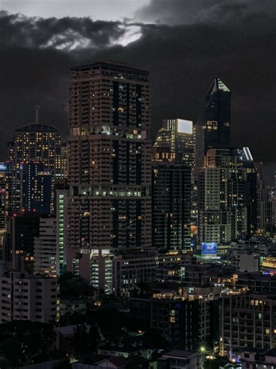 Revision, deadlines, or just wide awake for no reason. This track’s been keeping me moving. Audio Boost. Track is Feels by Echo Esports and lowave records. #edm #edm_electronicdancemusic #electronicmusic #revisionplaylist?