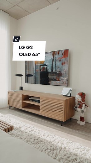 LG G2, review is live on the channel... who wants the warzone HEAT 🥵? #livingroom #setup #tv #warzone #cod #gaming #gamer #forgou