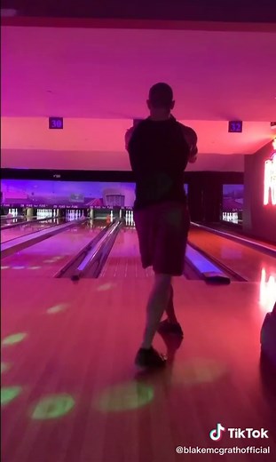 Let's Bowl Grease 2: Dancing and Bowling Fun!