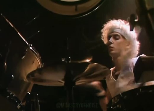 Michael Portillo on Instagram: "📼 Flashback Rewind | 1981 🇬🇧🖤🎸 “I’m a painted bird…” 🎭🕊️ In the early ’80s post-punk underground, Siouxsie and the Banshees were operating on a completely different frequency ⚡🖤—darker, sharper, and unapologetically confrontational. “Painted Bird” stands as one of their most visceral statements, driven by pounding tribal drums 🥁🔥 and a cold, relentless tension that felt closer to ritual and performance art than pop music 🎭🎶. Siouxsie Sioux delivers the