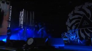 "Spoonman" live at Hard Rock Calling 2012. #TBT Make sure to vote for Soundgarden to be inducted into the Rock & Roll Hall of Fame: goo.gle/RHFanVote | Soundgarden