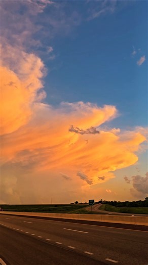 You gotta be kidding me! Backside of the Braman, OK storm. 4/23 #storm #stormchaser #tornado #nature
