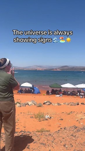 ☀️This is your official sign to come have a beach day with us! 🌊 Whether you’re lounging on the beach, paddleboarding, or enjoying a picnic, the day-use area is where memories are made. 🏖️ Beach Rules to Keep It Beautiful: • No glass containers 🚫 • Pets must be on a leash 🐾 • Fires only in designated fire pits 🔥 • Pack it in, pack it out — leave no trace 🗑️ • Life jackets are required for all watercraft users 🦺 Let’s all do our part to keep this Utah gem safe and clean for everyone 💙 #Sa