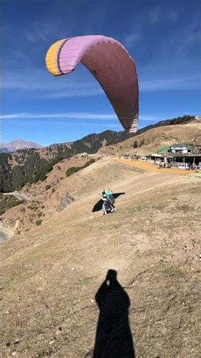 This is how paraglider do takeoff #ytshorts #shorts #paragliding