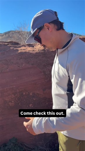 Callum Thurley | Geoscientist on Instagram: "I wish I’d mentioned that cross bedding isn’t just from rivers and that it can also be from wind, as well as tidal currents! The actual cross bedding geometry forms when the direction of current changes slightly and that’s preserved by a slightly different angle of preserved sediment orientation. There are also many types of cross bedding that indicate single directional currents (wind, rivers) or hi-directional current (tidal). You get different type