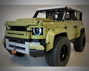LEGO MOC-105051 Land Rover Defender RC (Technic 2022)