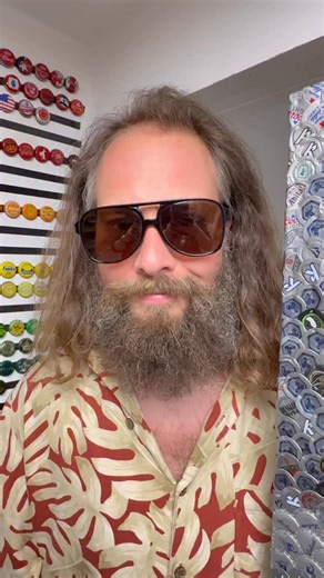 Jerry Garcia in 4,674 bottle caps ✌🏻❤️💀🌹 | JAM Bottle Cap Art